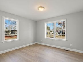 81 Maple Springs Rd, Wareham MA 02571