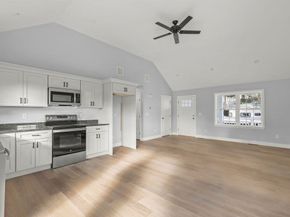 81 Maple Springs Rd, Wareham MA 02571