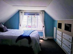 4 Lewis Ct, Gloucester MA 01930