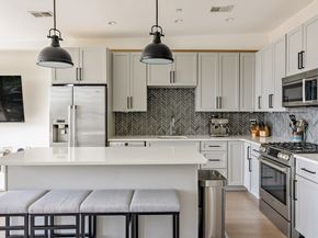283 Webster St 3, Boston MA 02128
