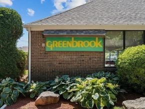 206 Greenbrook Dr 206, Stoughton MA 02072