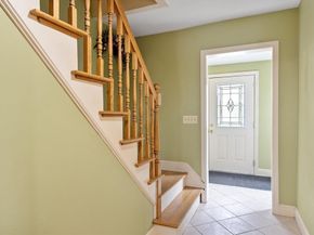 24 Oak Ave, Leominster MA 01453