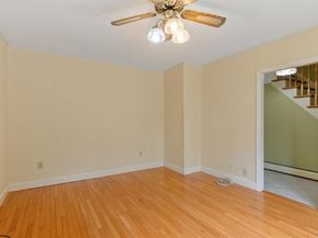 24 Oak Ave, Leominster MA 01453