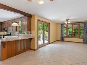 24 Oak Ave, Leominster MA 01453