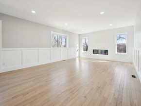 10 Falcon Dr, Shrewsbury MA 01545