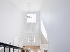 10 Falcon Dr, Shrewsbury MA 01545