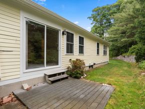 56 Village Drive 7  Bldg 2, Marlborough MA 01752