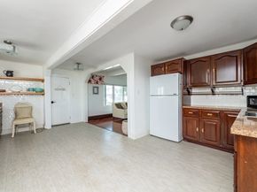 158 Cadish Ave, Hull MA 02045