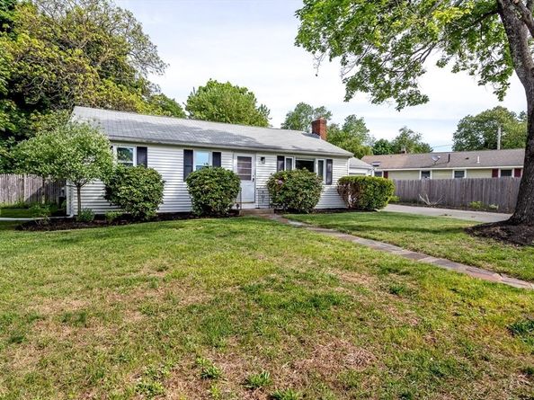 22 Middlesex Rd, Sharon MA 02067