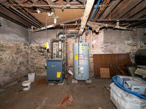 14-16 Dean St, Worcester MA 01609