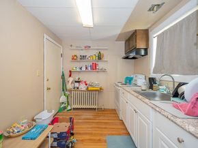 14-16 Dean St, Worcester MA 01609