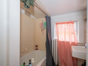 14-16 Dean St, Worcester MA 01609
