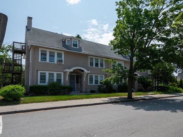 14-16 Dean St, Worcester MA 01609