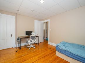 14-16 Dean St, Worcester MA 01609