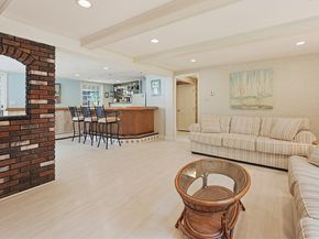 1044 East St, Dedham MA 02026