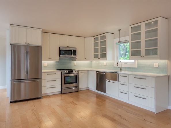 8 Hideaway Place, Rockport MA 01966