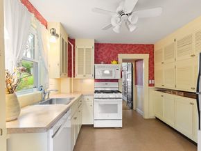 17 Oak Knoll, Arlington MA 02476