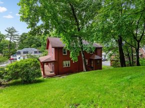 17 Oak Knoll, Arlington MA 02476