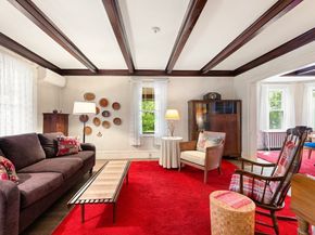 17 Oak Knoll, Arlington MA 02476