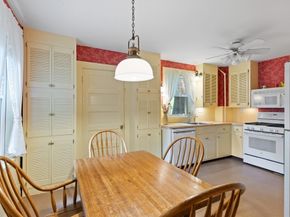 17 Oak Knoll, Arlington MA 02476
