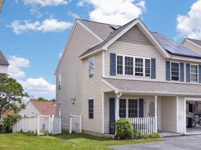 18 Frongillo Farm Rd, Worcester MA 01604