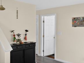 18 Frongillo Farm Rd, Worcester MA 01604