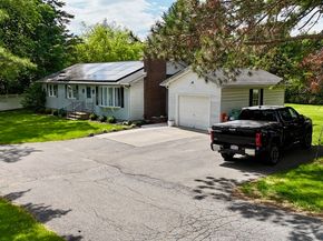 412 West St, Leominster MA 01453