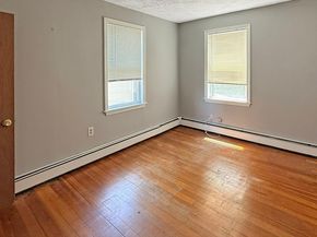 607 E 7th St, Boston MA 02127