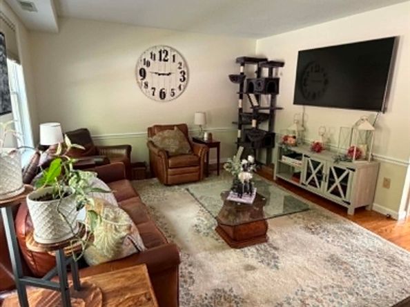 77 Century Way B162, Gardner MA 01440