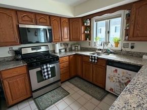 77 Century Way B162, Gardner MA 01440