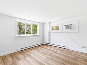 64 Rosepoint Ave, Wareham MA 02576