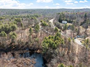 511 E County Rd, Rutland MA 01543