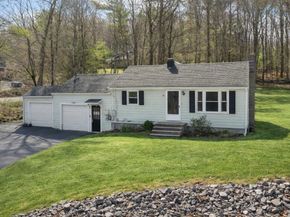 511 E County Rd, Rutland MA 01543