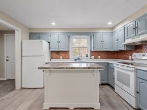 511 E County Rd, Rutland MA 01543
