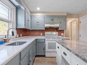 511 E County Rd, Rutland MA 01543