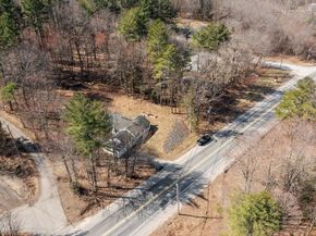 511 E County Rd, Rutland MA 01543