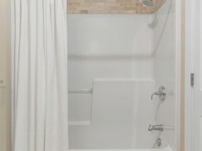 80 Webster Ave 1D, Somerville MA 02143