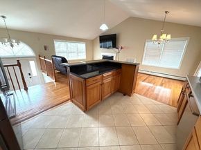 12 Sherwood Road, Worcester MA 01602