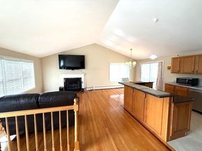 12 Sherwood Road, Worcester MA 01602