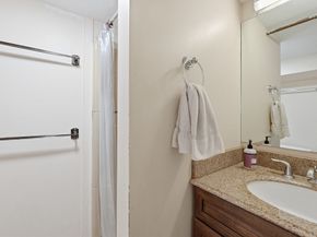 4 Ayrshire Rd, Worcester MA 01604