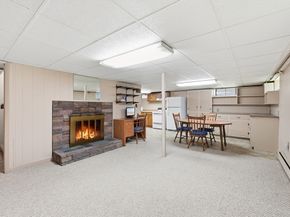 4 Ayrshire Rd, Worcester MA 01604