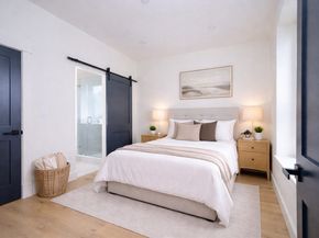 21 Tanglewood Road 4, Boston MA 02124