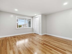 123 Pine Hill Cir, Waltham MA 02451