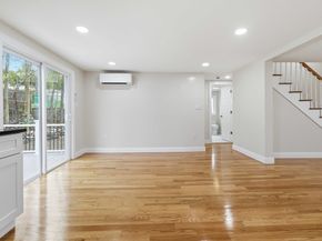 123 Pine Hill Cir, Waltham MA 02451