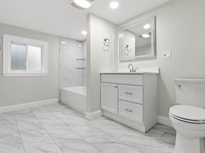 123 Pine Hill Cir, Waltham MA 02451