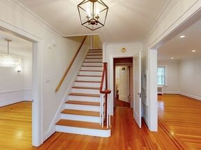 22 Longfellow Rd, Worcester MA 01602