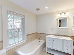 22 Longfellow Rd, Worcester MA 01602