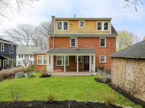 22 Longfellow Rd, Worcester MA 01602