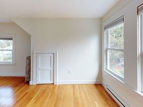22 Longfellow Rd, Worcester MA 01602