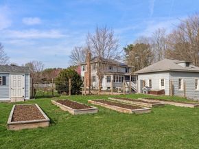 58 Hartford St, Dover MA 02030